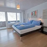 Haus Arola, Hirle Daire