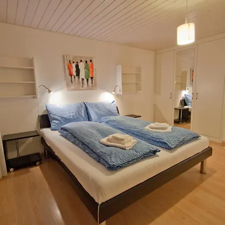 Haus Arola, Hirle