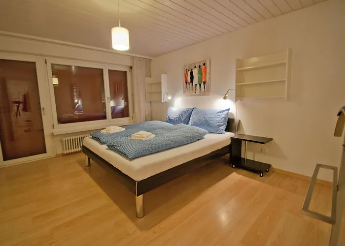 Haus Arola, Hirle アパート